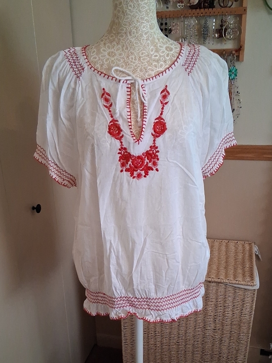Tommy Hilfiger Tops - Tommy Hilfiger White Peasant Blouse with Red Embroidery. Size XL